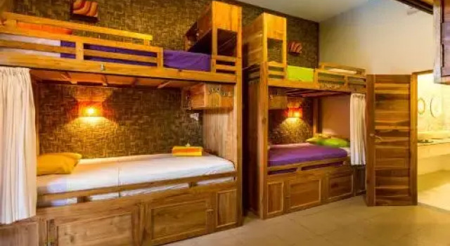 Sleepy Croc Hostel, Book Hostel Candi Dasa Karangasem