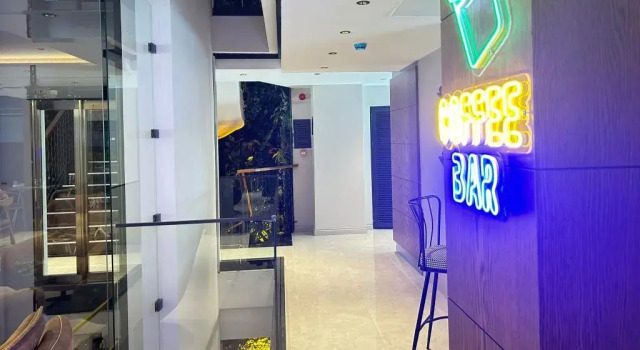 Sam Hotel