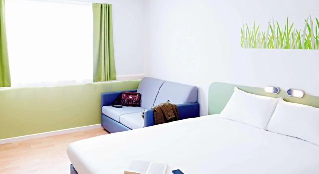 Warrington M6 Motel J20/M6 Lymm Services, Book Motel Lymm Cheshire