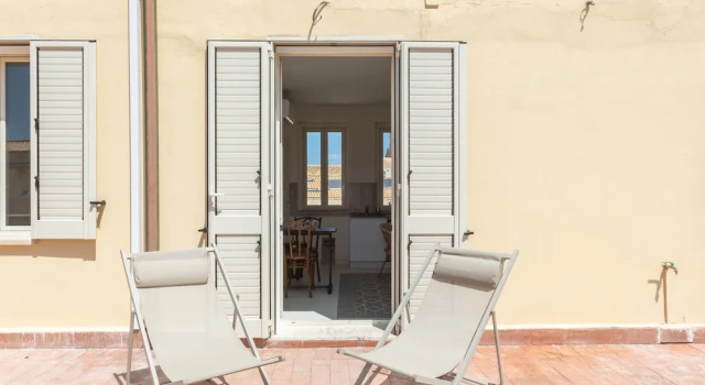 Апартаменты Ortigia Terrazza Su Due Mari