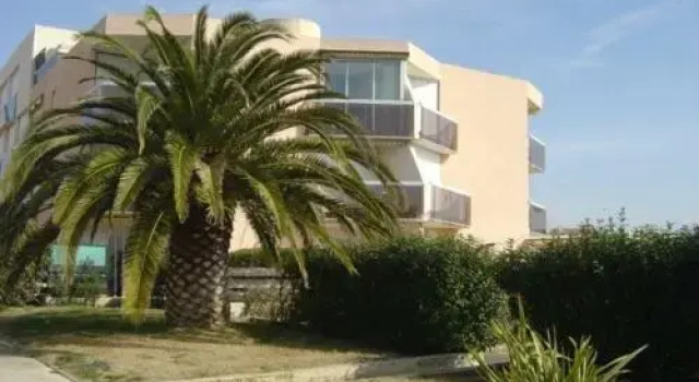 Rental Apartment Voiles D'Or, Rezerwuj Apartament Hotele w Camargue z parkingiem, Parking