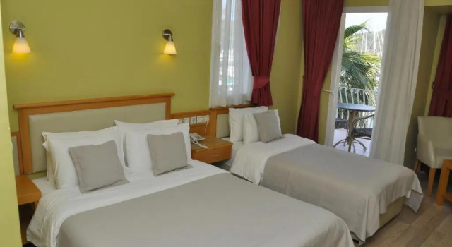 Трёхместный номер Deluxe с видом на море Hotel Doruk