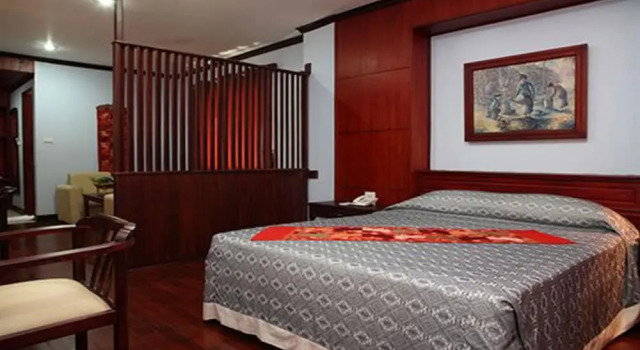 Двухместный номер Deluxe с балконом Vansana Riverside Hotel