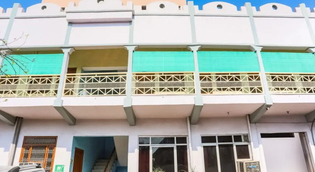 OYO 22577 Hotel City View, Забронировать Отель Бхивади штат Харьяна