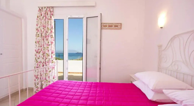Четырёхместный номер Standard Anixi Hotel