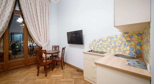 Grand Lviv Apartment II (2 of 3), Забронировать Апартаменты/квартира Апартаменты Львова, рядом с Музыкально-мемориальный музей Соломеи Крушельницкой, Апартаменты/квартира