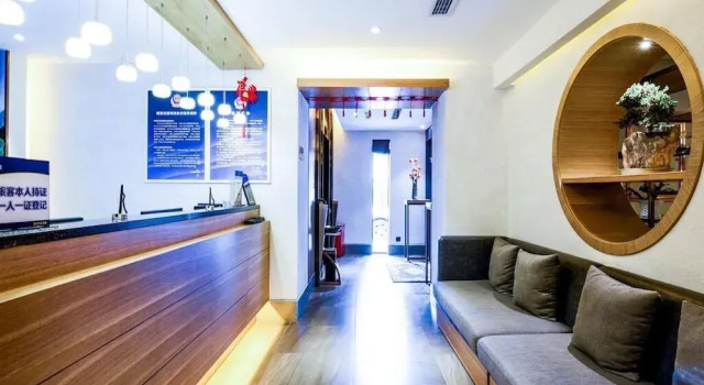 Qiuguo Hotel, Book Hotel Hoteller i Beijing Province med parkering, Parkering