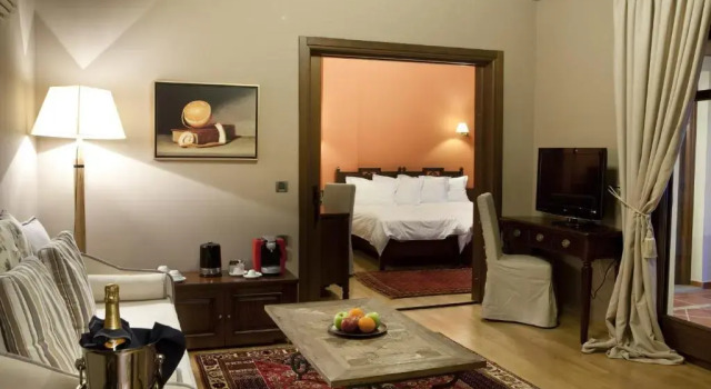Люкс Presidential Kazarma Hotel