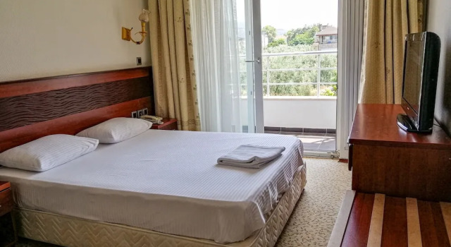 Семейный номер Standard с балконом Grand Nicea Hotel