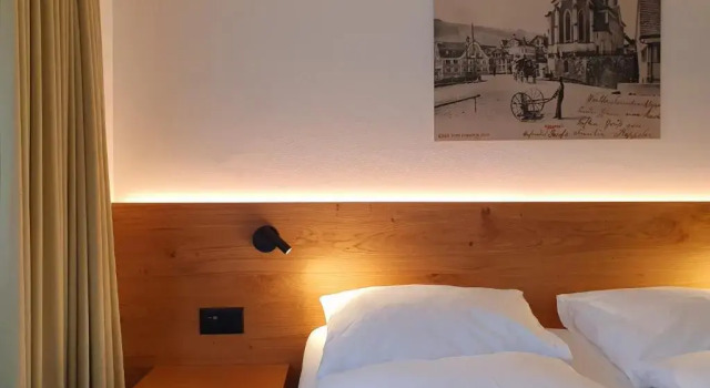 Двухместный номер Standard с балконом Adler Hotel