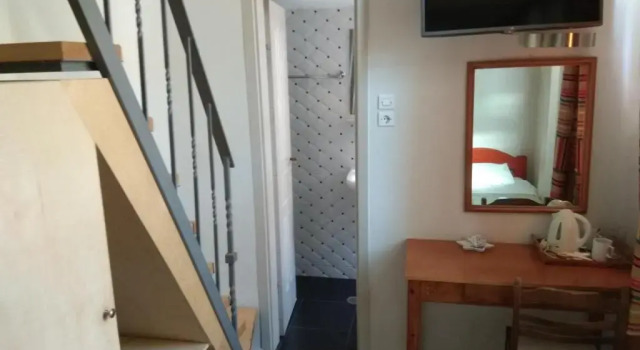 Номер Economy Dryades & Orion Hotel