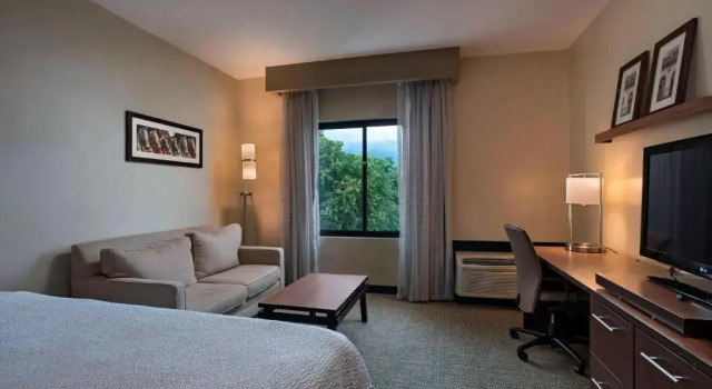Номер Standard Courtyard by Marriott San Salvador