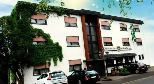 Бутик-отель Ar Boutique Hotel Heusenstamm, Забронировать Бутик-отель Хойзенштамм земля Гессен, рядом с Замок Хойзенштамм