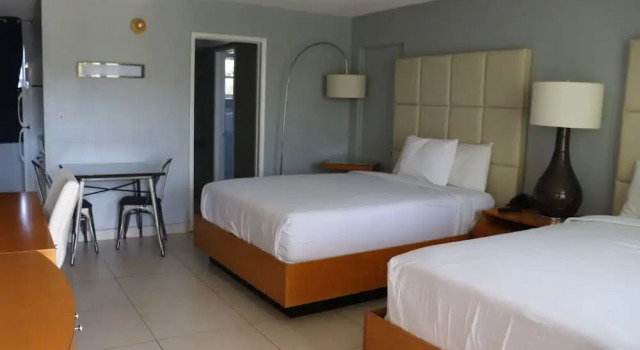 Номер Executive Ocean Mile Hotel
