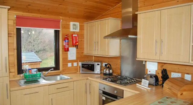 Шале Superior Luxury Woodland Oak Lodge
