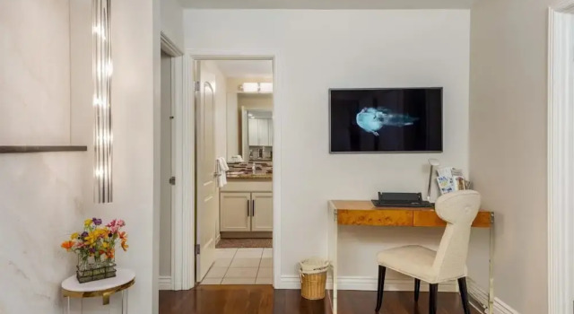 Cozy and Convenient 2BR in Vail Village - Walk to Gondola One