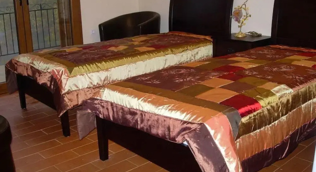 Artemis Kallisti, Book Hotel Amfissa Fokida