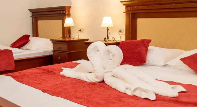 Номер Deluxe Hotel & Restoran Dvorac Gjalski