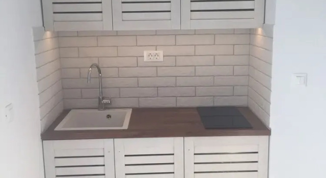 Студия с балконом Ansi Apartments
