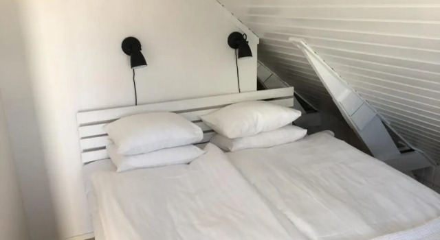 Harbour House, Book Apartment  