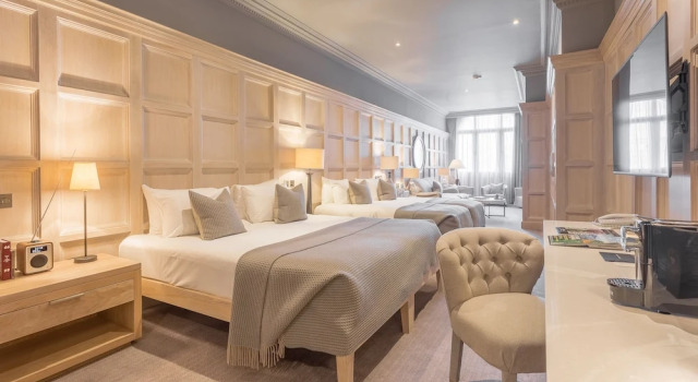 Семейный номер Feature The Scotsman Hotel