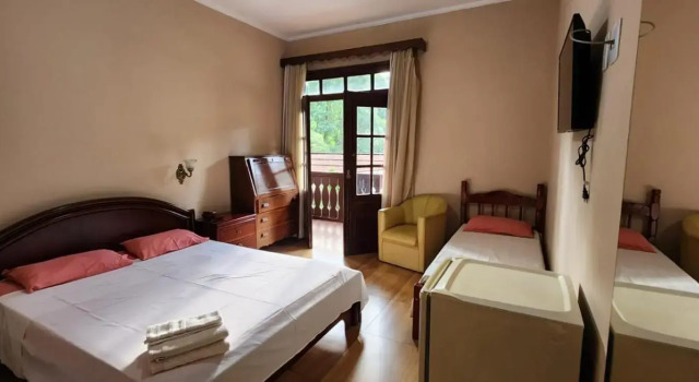 Hotel Floresta, Забронировать Отель Недорогие отели Посус-ди-Калдас, рядом с Nossa Senhora de Fatima Church, недорого