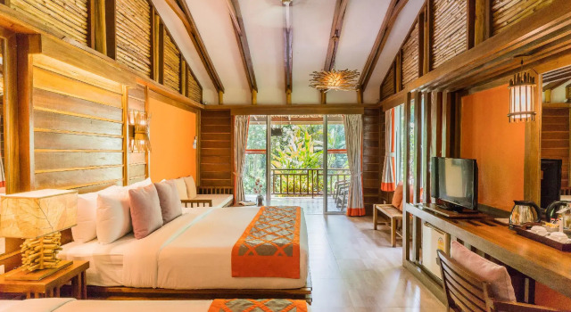 Home Phutoey River Kwai Resort, Book Ferieresort Hoteller i Central Thailand med pool, Swimmingpool