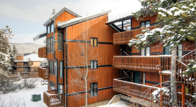 4 OClock Lodge D26 Apartment, Забронировать Апартаменты/квартира Брекенридж Горнолыжный курорт Вейл, рядом с Пик 8 Супер-Коннект