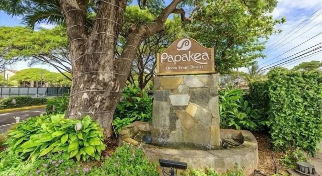 Papakea E201 1 Bedroom, 1 Bath 1 Condo by Redawning
