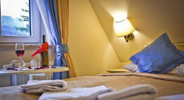 Люкс с балконом Helan Family & SPA