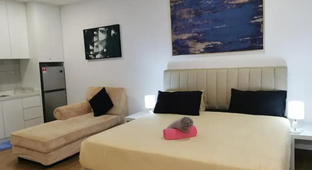 Апартаменты Apple Home 2 at Menara Simfoni, King Size Bed, Cheras, Nexflix, Wifi, Parking