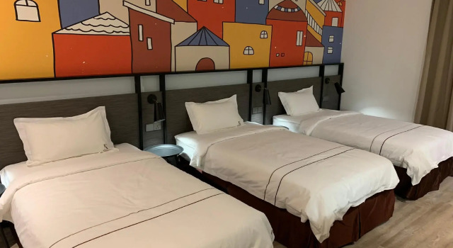Трёхместный номер Standard K Hotel