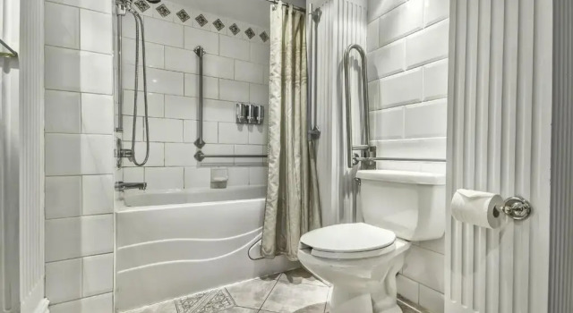 Двухместный номер Standard с балконом Hôtel Plaza Québec par JARO