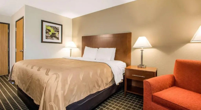 Номер Standard Sleep Inn & Suites Madison West
