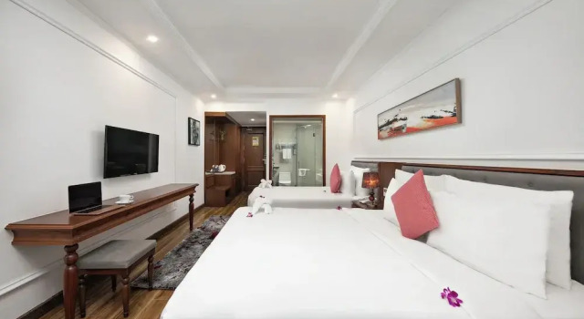 The Sail Hotel - My Khe Beach