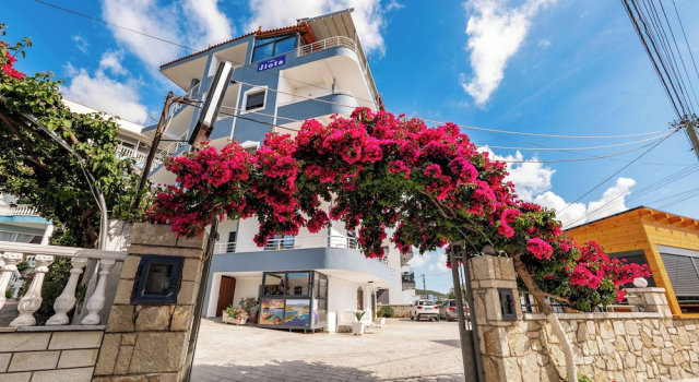 Villa JIOTA