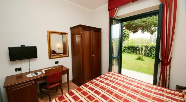 Семейный номер Standard HOTEL VULCI