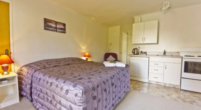 Студия Arrow Motel Apartments