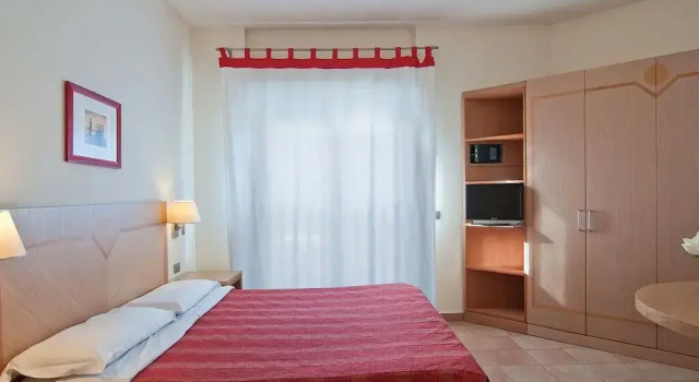 Long Stay Comfort Apartment With Backyard Rome Area Residence, Rezervovat Apartmán Hotely v Lazio s parkováním, Parkování