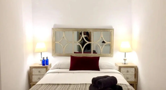 Studio in Barcelona, With Wifi, Забронировать Отель Сантс-Монжуик , рядом с Фонд современного искусства Франа Дауреля