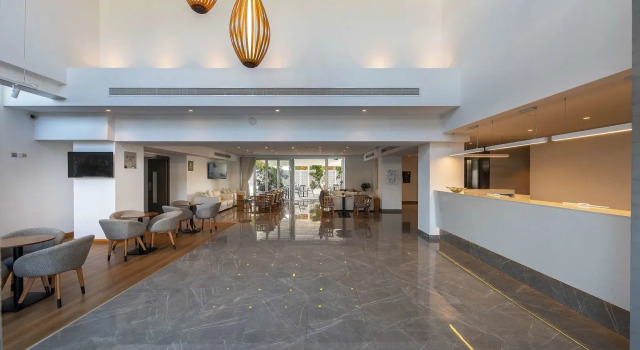 Protaras Plaza Hotel