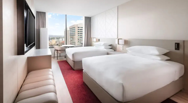 Четырёхместный номер Deluxe с видом на город Adelaide Marriott Hotel