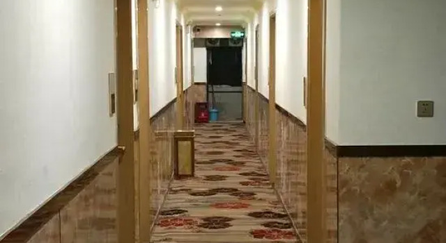 Guangtong Hotel, Boek Hotel Hotels in Guangdong met parkeren, Parkeren
