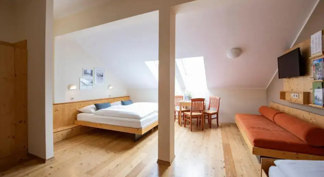 Четырёхместный номер Standard JUFA Hotel Murau