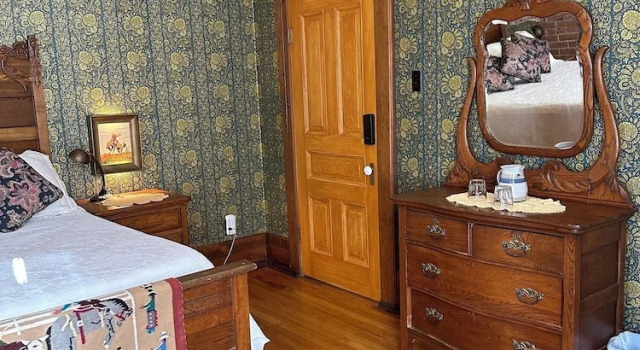 Suite Gable House Bed & Breakfast Inn