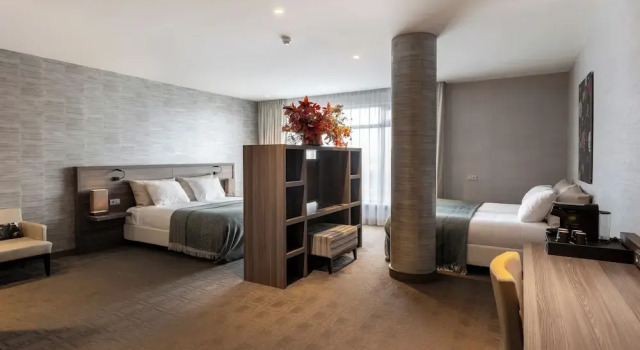 Четырёхместный номер Standard Van Der Valk Hotel Zwolle
