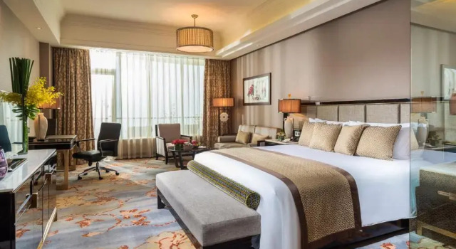 Номер Standard с видом на озеро InterContinental Heilong Lake by IHG