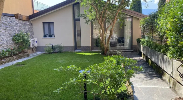 The Secret Garden in Varenna, Забронировать Апартаменты/квартира Варенна Озеро Комо, рядом с Вилла Монастеро