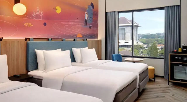 Standaard Driepersoons Familie kamer uitzicht op de stad Ibis Styles Semarang Simpang Lima
