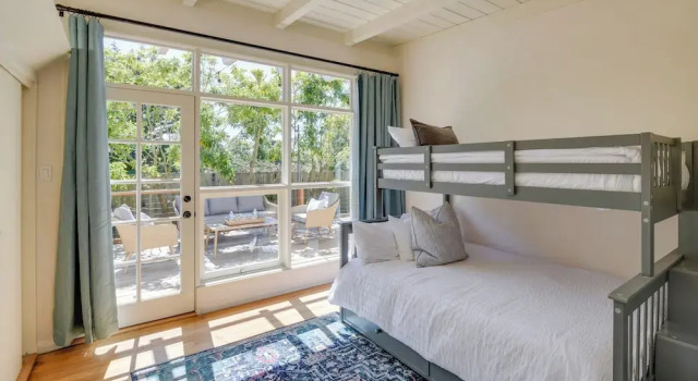Коттедж Vacation Rental Home ~ 1 Mi to Carmel Beach!